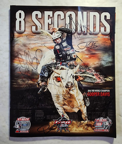 Seconds 2017 pbr rodeo - 8,